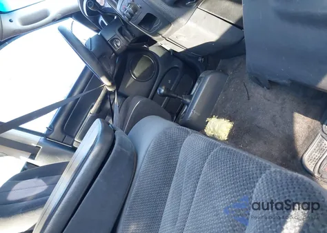 2002 Dodge Ram 1500 St z USA, uszkodzony, nr VIN 3D7HU18N62G175578